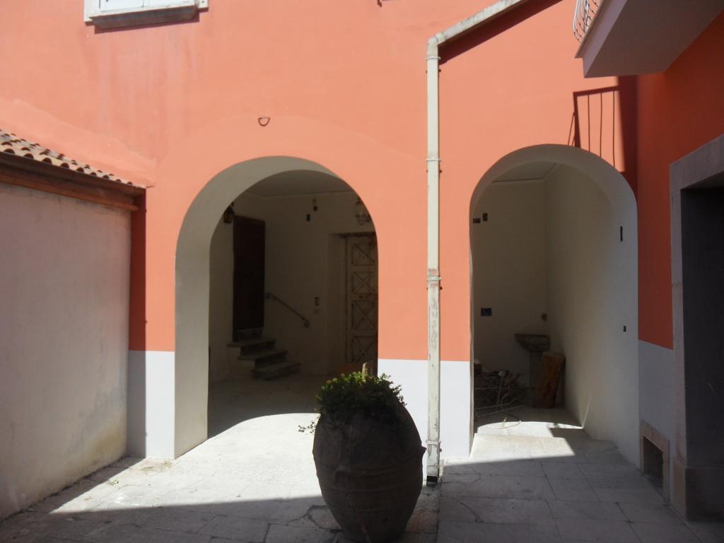 ホテル Palazzo Gentilizio De Maffutiis Auletta エクステリア 写真